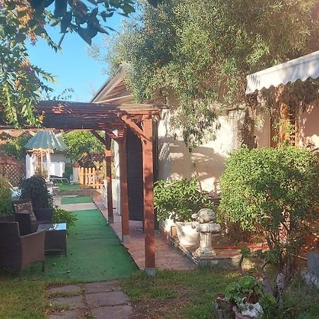 Aci Bonaccorsi Stanza In Villa Con Giardino Con Box Doccia Idromassaggio Rent A Car מראה חיצוני תמונה